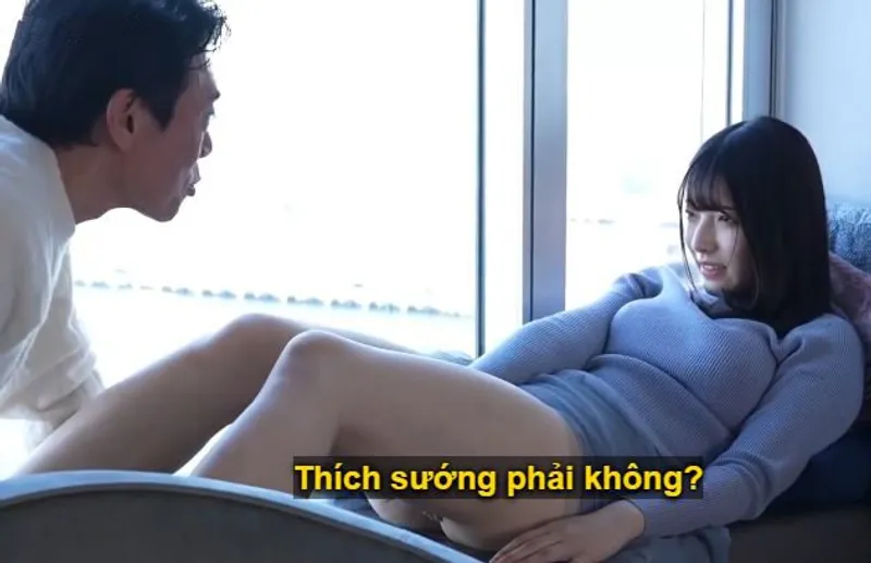 Buổi hẹn hò giữa bác trai cùng minh tinh mới nổi trong nghề tại nhà nghỉ sang trọng