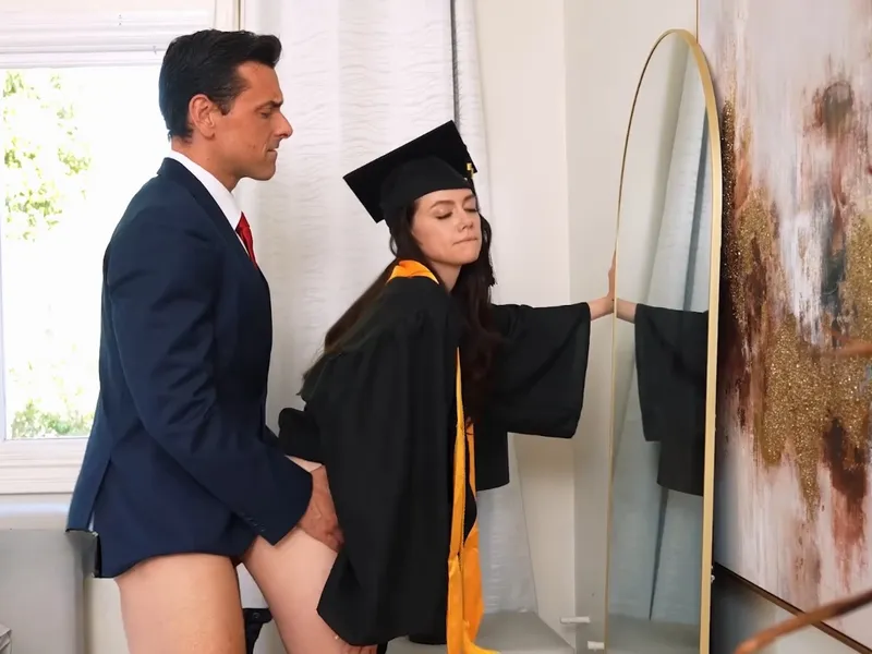 Cha dượng doggy bé xinh sữa chua rớt đầy sàn